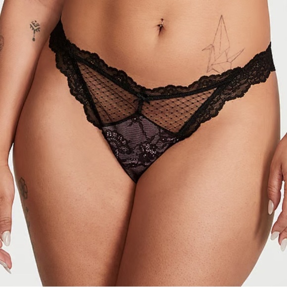 DREAM ANGELS
Lace & Mesh Thong Panty‎ - Picture 1 of 5